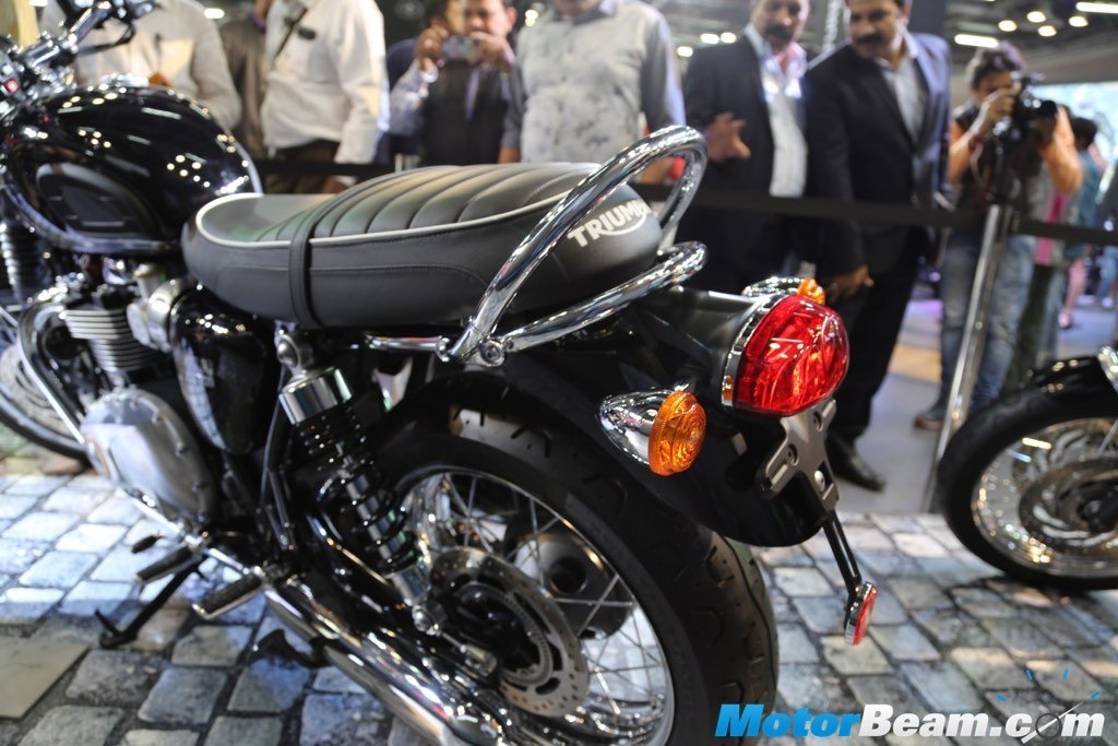 Triumph Bonneville Street Twin 4