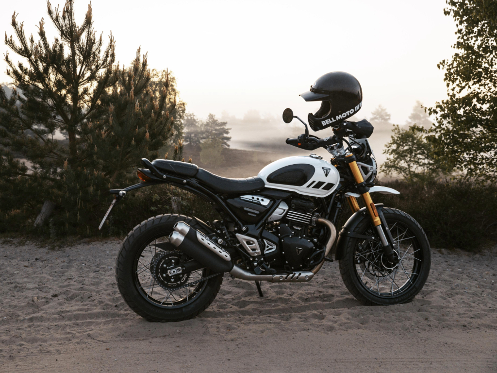 Triumph Scrambler 400 XC White