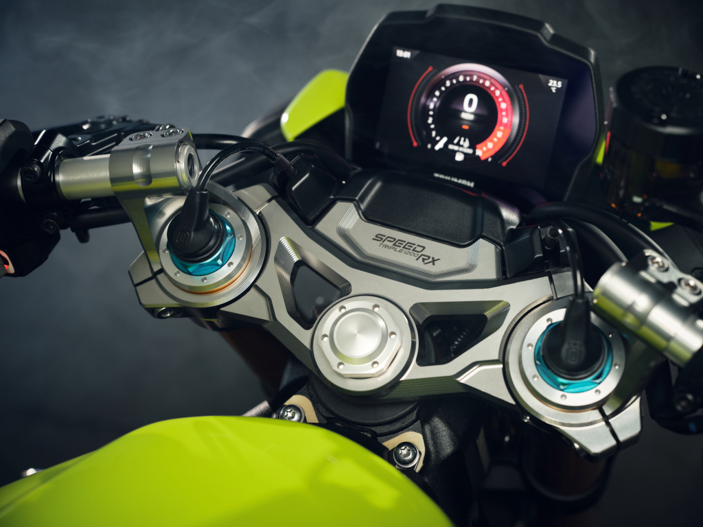 Triumph Speed Triple RX rider triangle