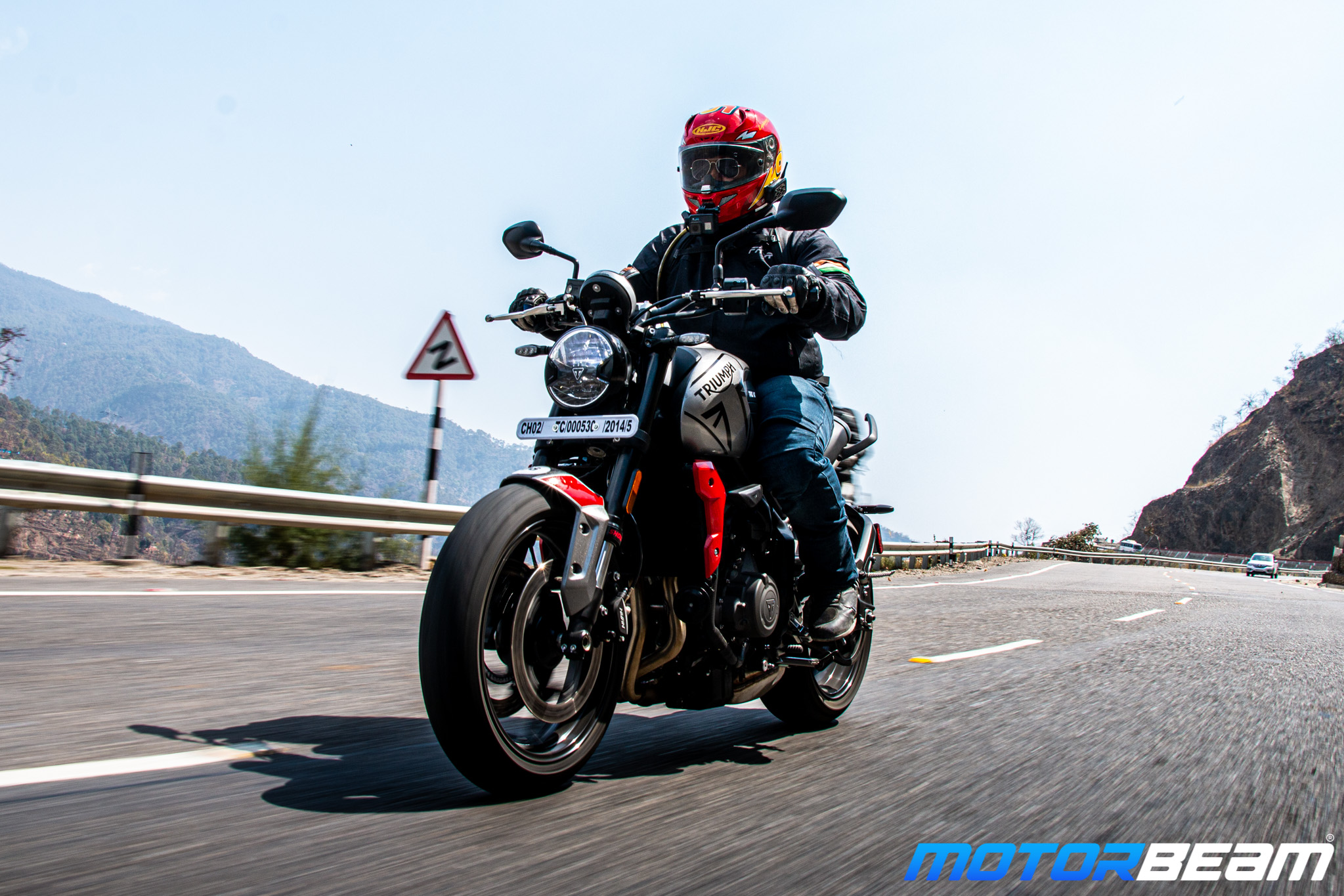 Triumph Trident 660 Review 1