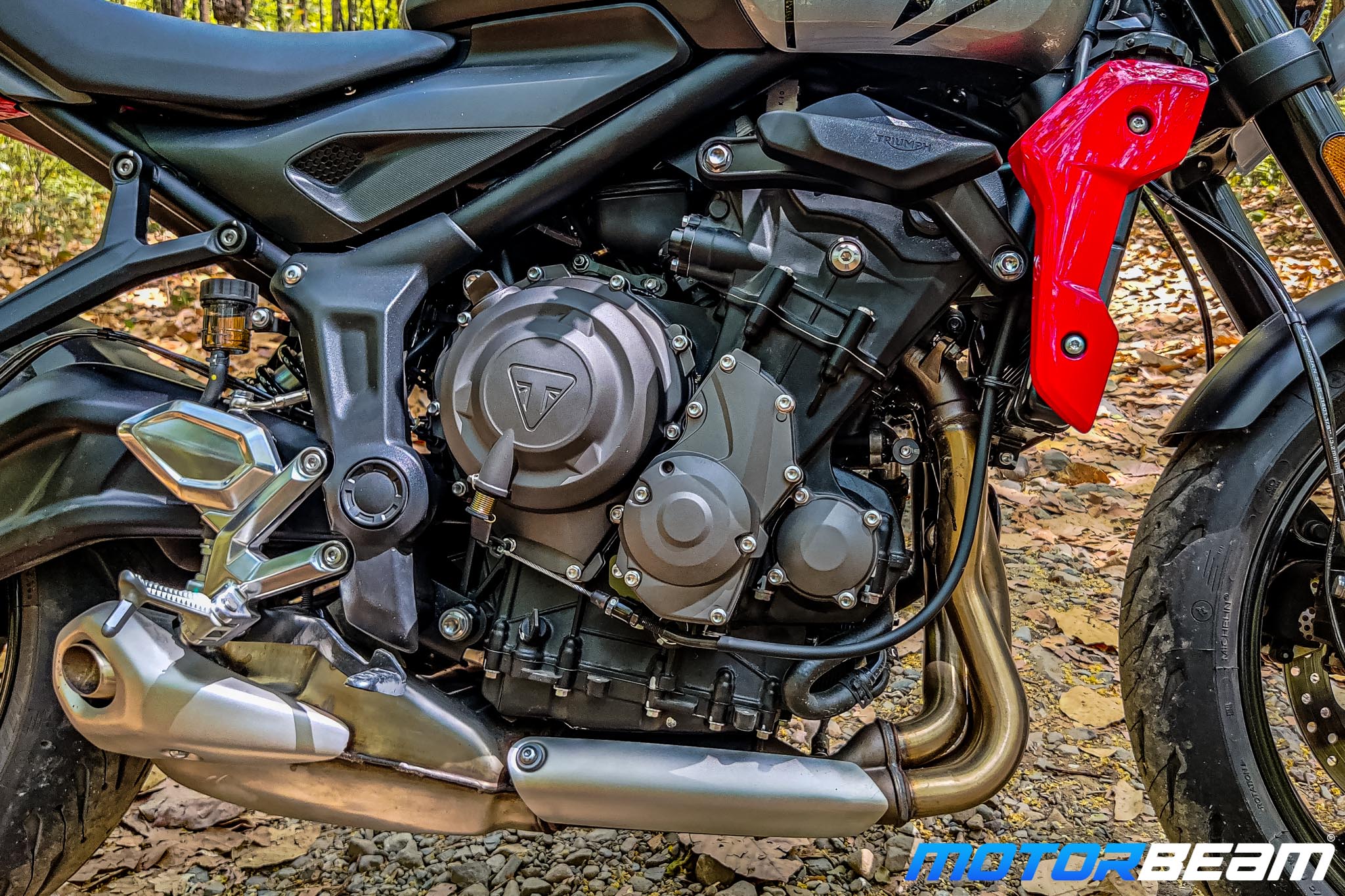 Triumph Trident 660 Review 10