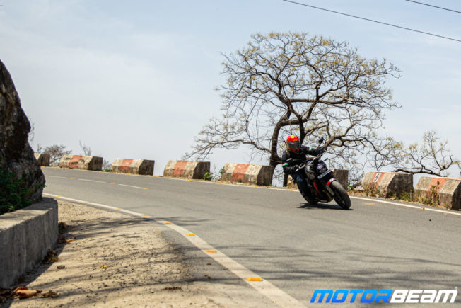 Triumph Trident 660 Review 25