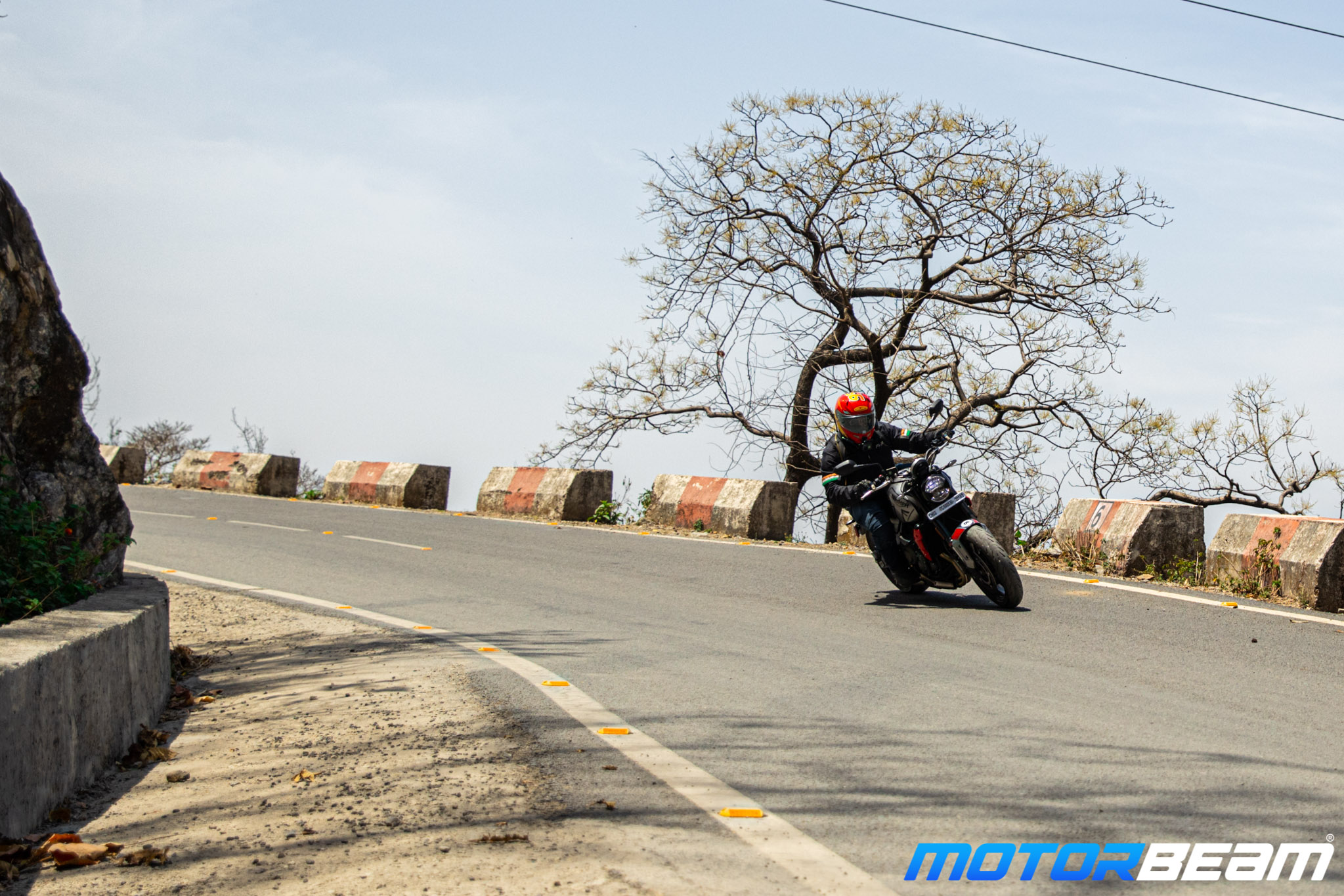 Triumph Trident 660 Review 25