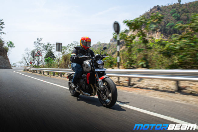 Triumph Trident 660 Review 30