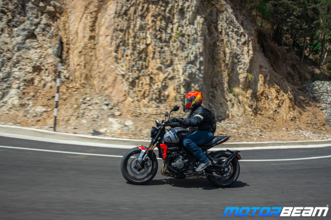 Triumph Trident 660 Review 31