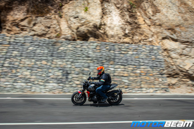 Triumph Trident 660 Review 32