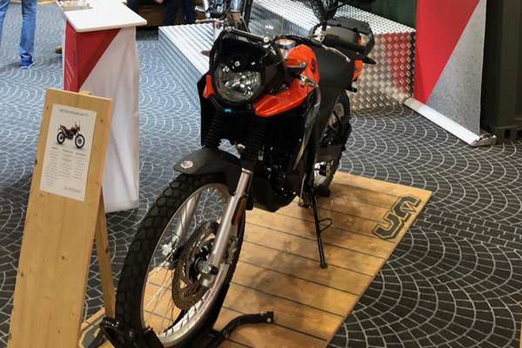 UM DSR Adventure TT Front