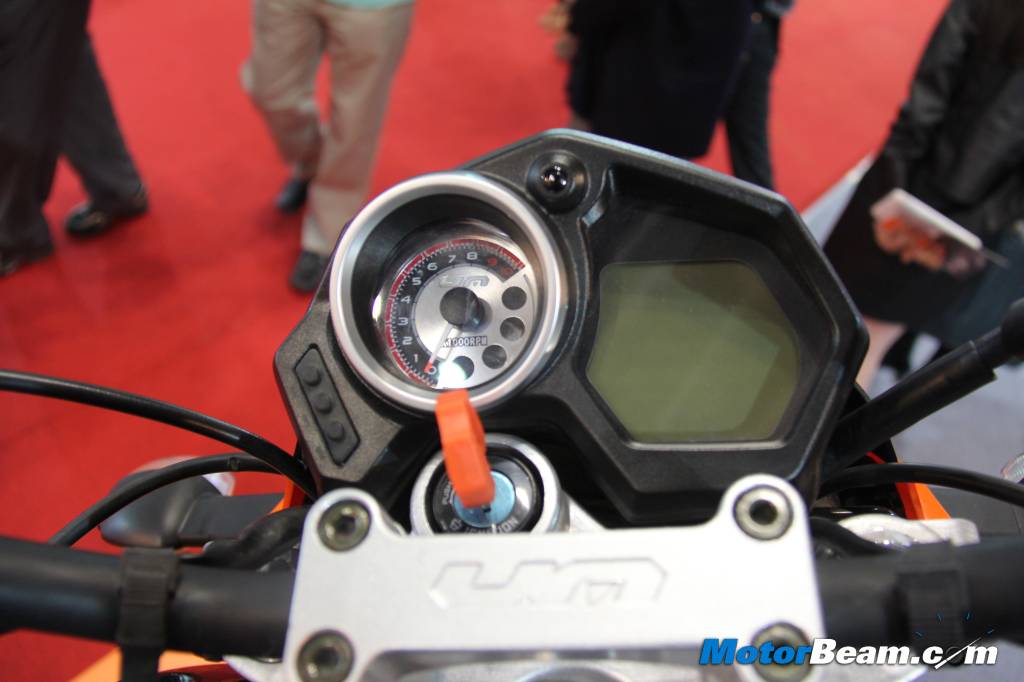 UM Xtreet Console
