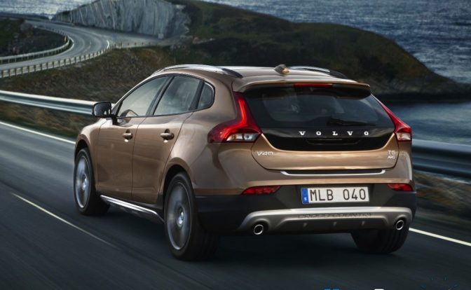 V40 Cross Country