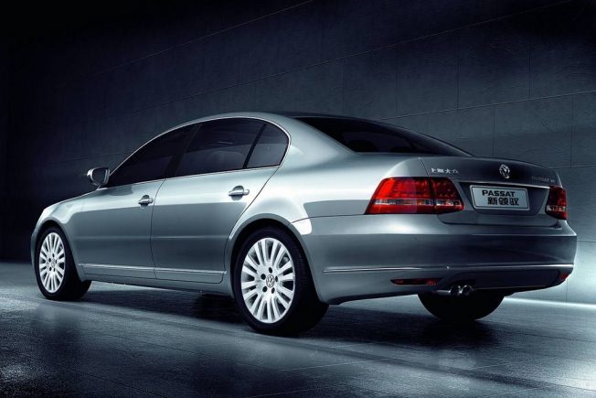 VW Passat Lingyu rear