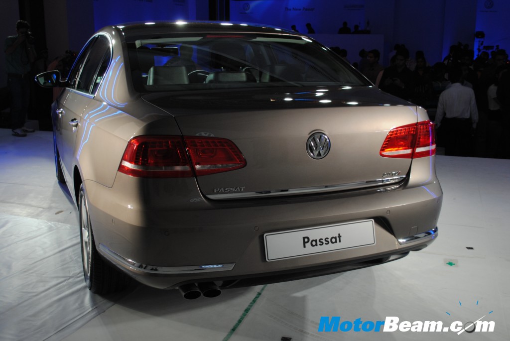 VW_Passat_Launch_Rear