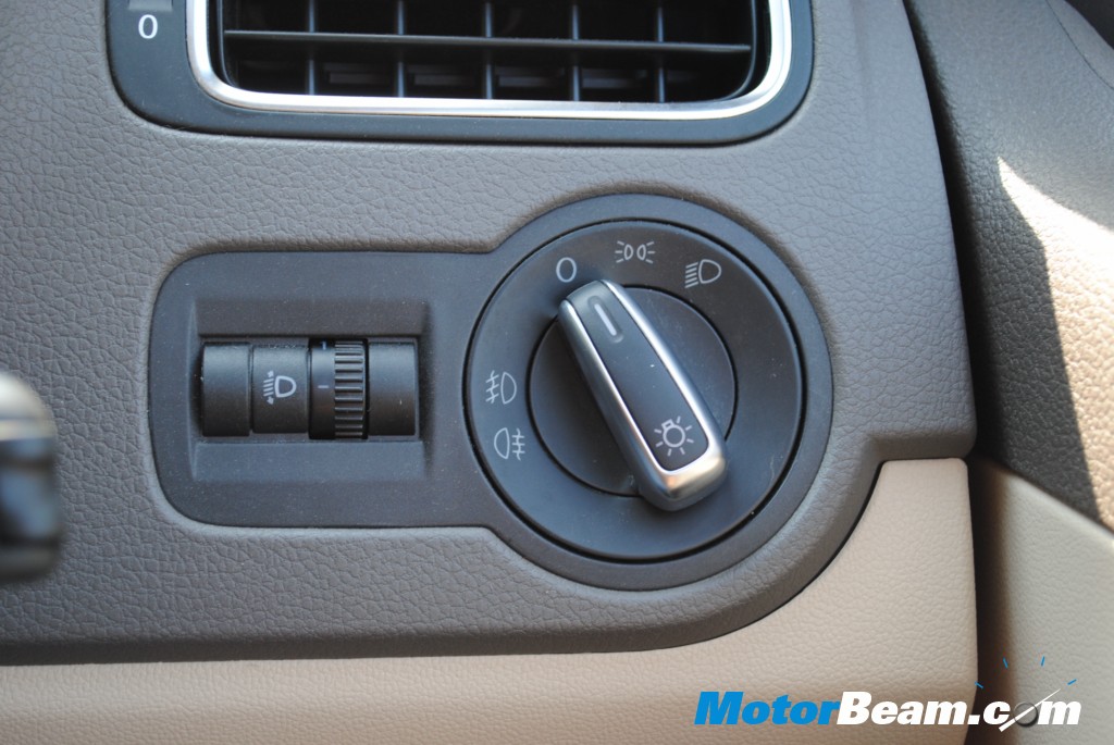 VW_Vento_AT_Light_Switch