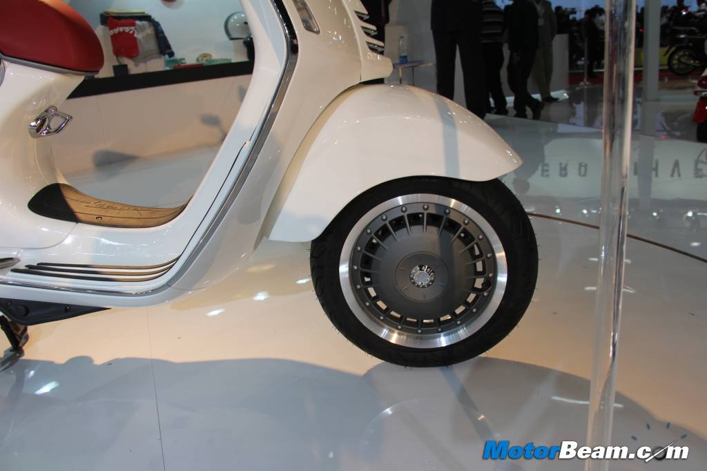 Vespa 946 Alloy Wheel