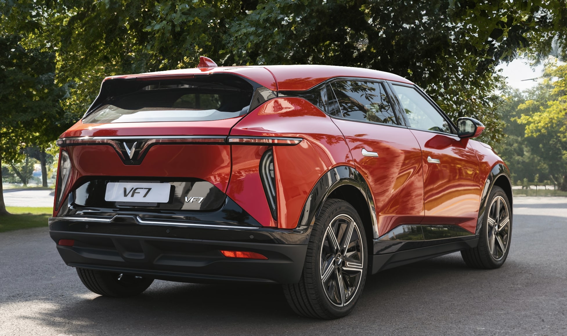 VinFast VF 7 Rear