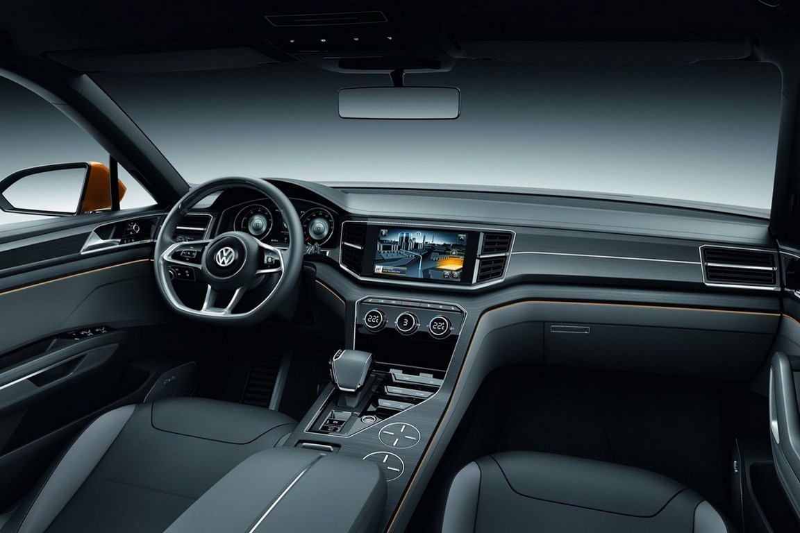 Volkswagen CrossBlue Coupe Concept Interior