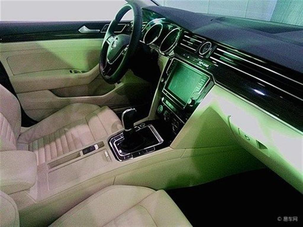 Volkswagen Passat Facelift Dashboard