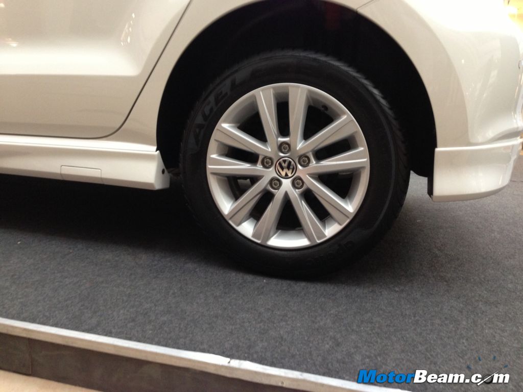 Volkswagen Polo SR alloys
