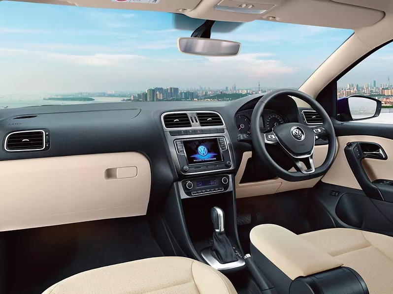 Volkswagen Vento 6-Speed AT