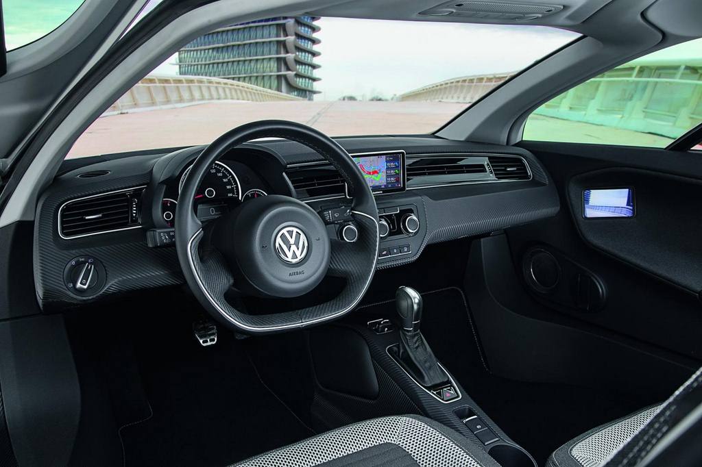 Volkswagen XL1 interior