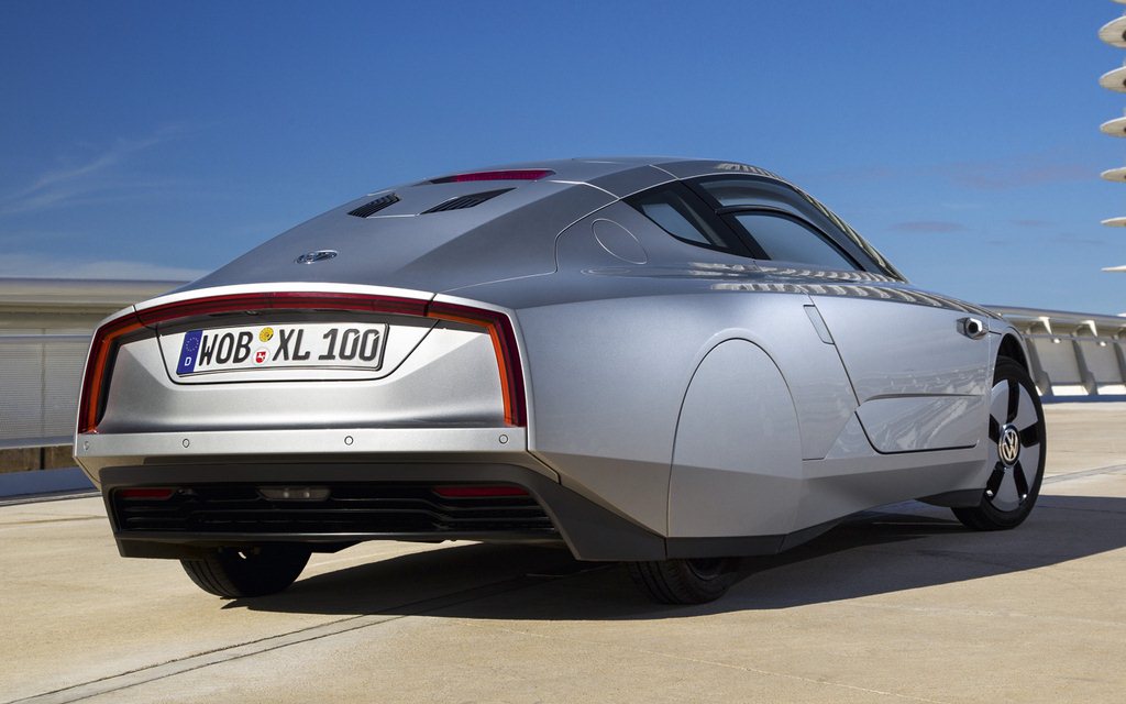 Volkswagen XL1 rear