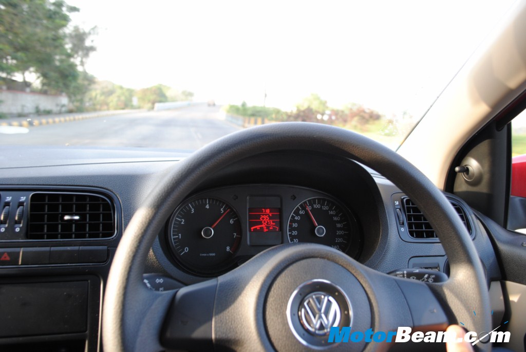 Volkswagen_Polo_Drivers_View