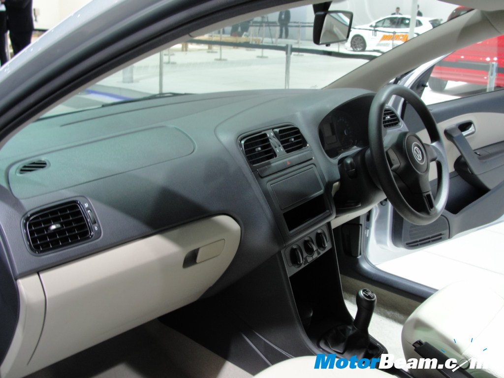 Volkswagen_Polo_Trendline_Dashboard