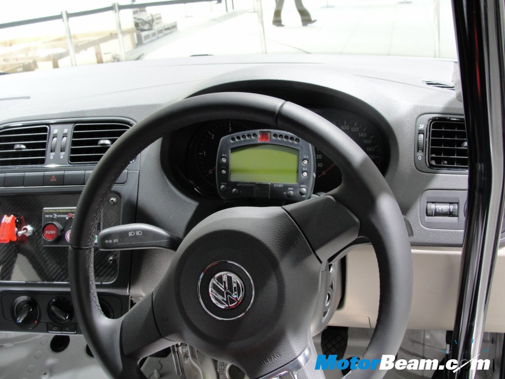 Volkswagen_Race_Polo_Dashboard