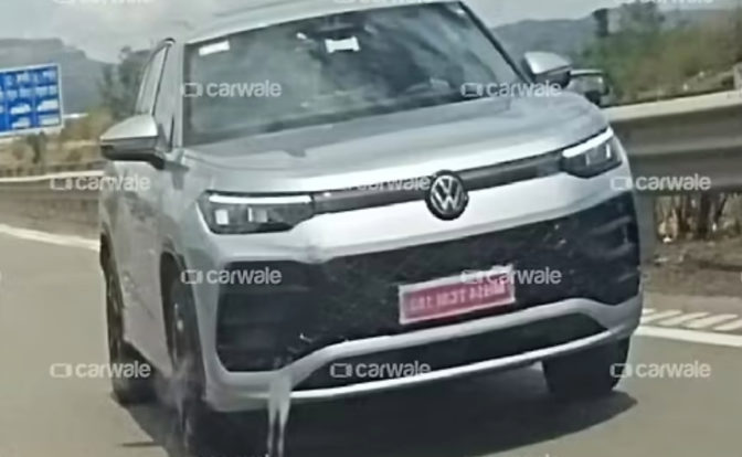 Volkwagen Tayron front