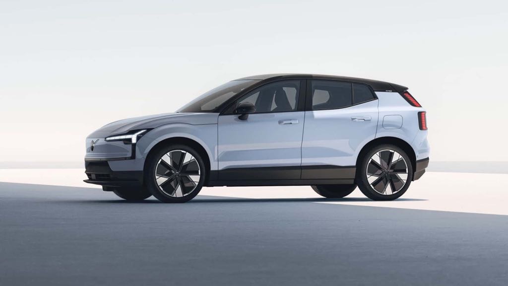 Volvo EX30 Side