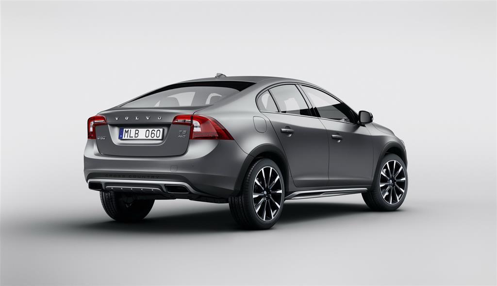 Volvo S60 Cross Country Rear