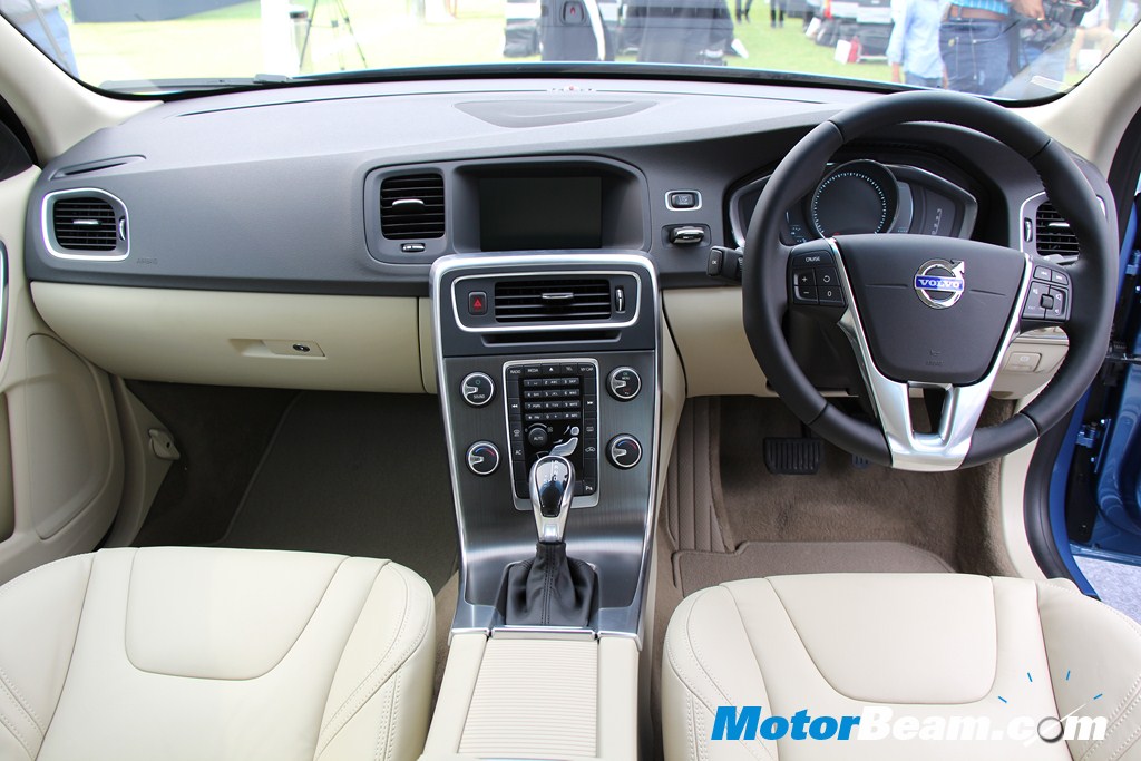Volvo S60 Dashboard