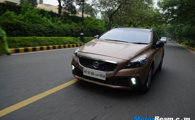 Volvo V40 Cross Country Road Test