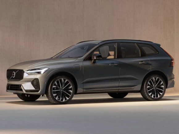 Volvo XC60 front