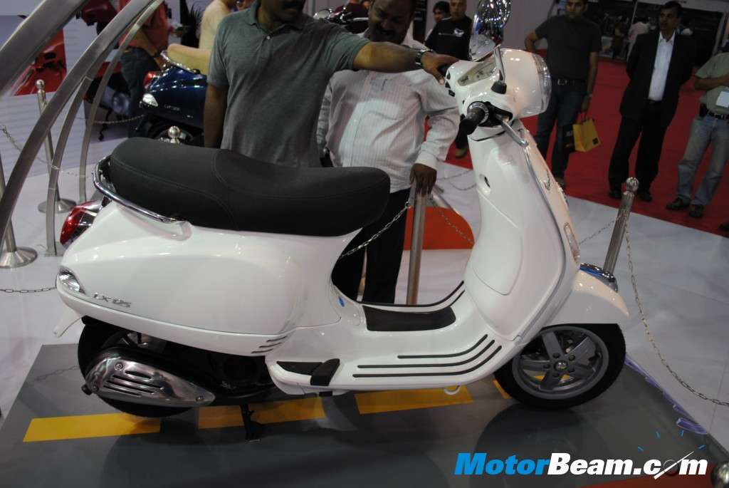 White_Vespa_LX_125 White_Vespa_LX_125