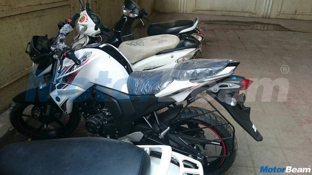 Yamaha FZ-S BS4 Opal White