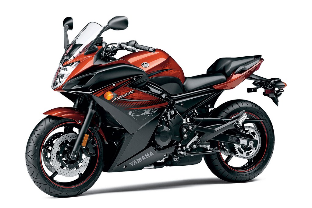 Yamaha FZ6R