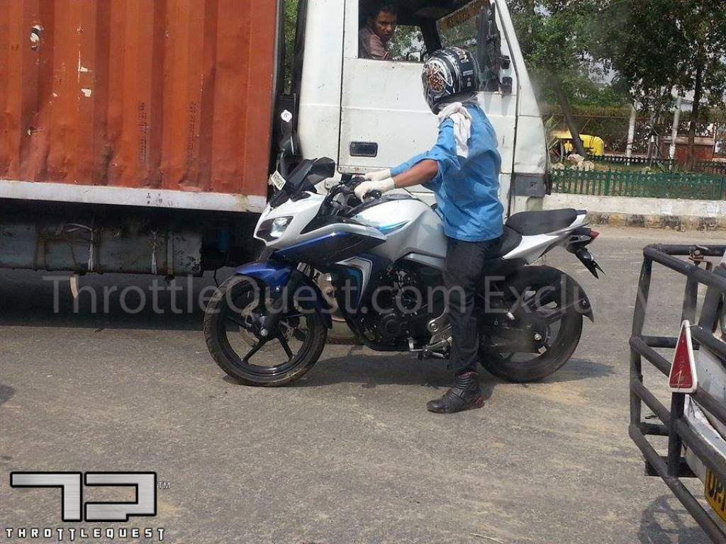 Yamaha Fazer 2.0 Spy Shot