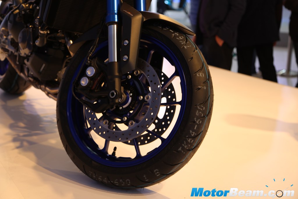 Yamaha MT-09 6