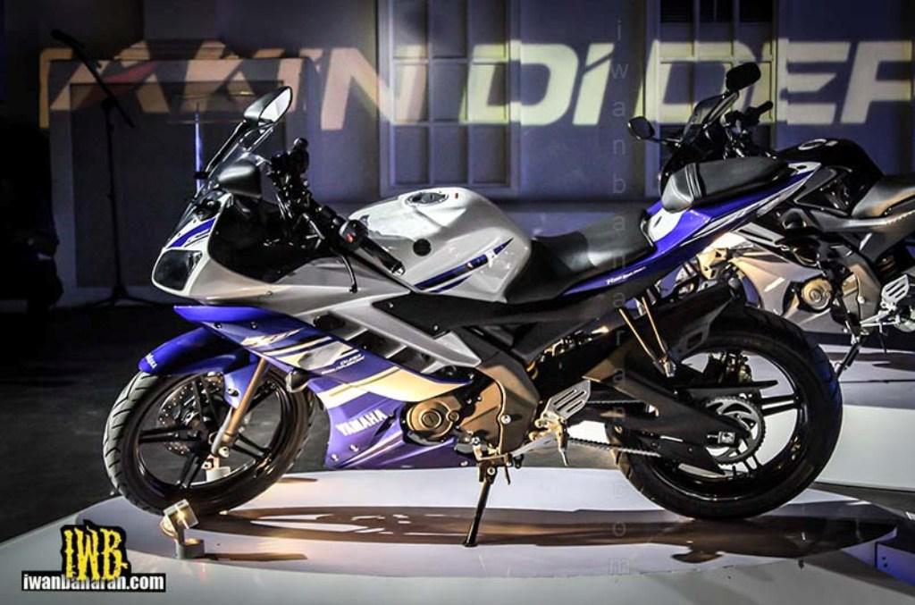 Yamaha R15 Indonesia Side