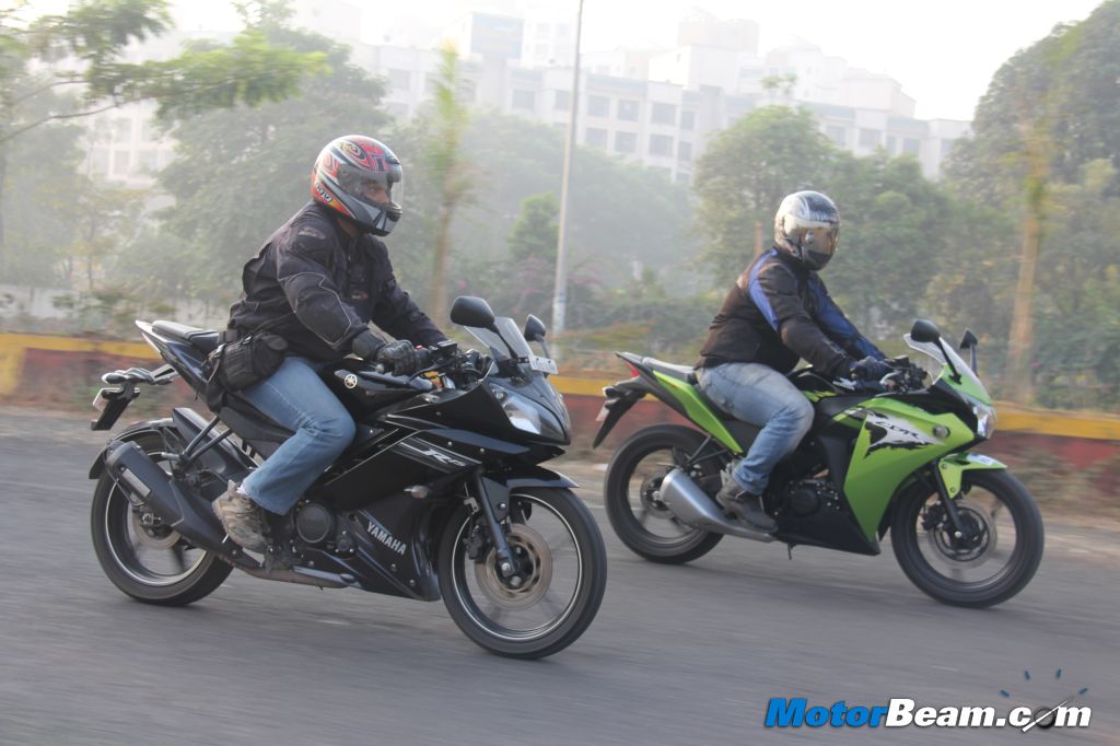 Yamaha R15 vs Honda CBR150R Yamaha R15 vs Honda CBR150R