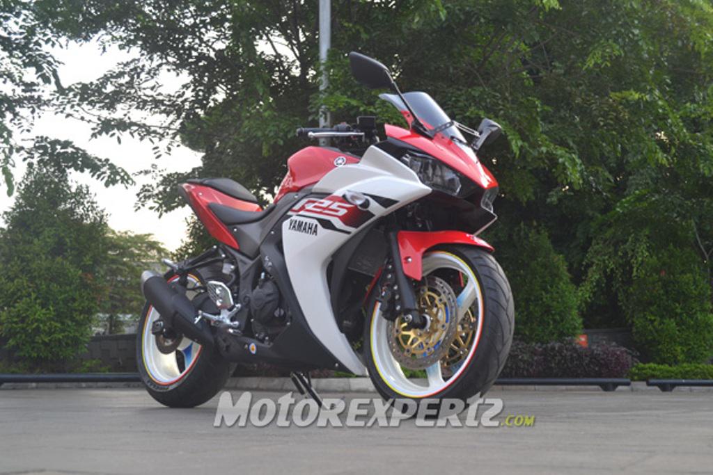Yamaha R25 Modified Indonesia Front