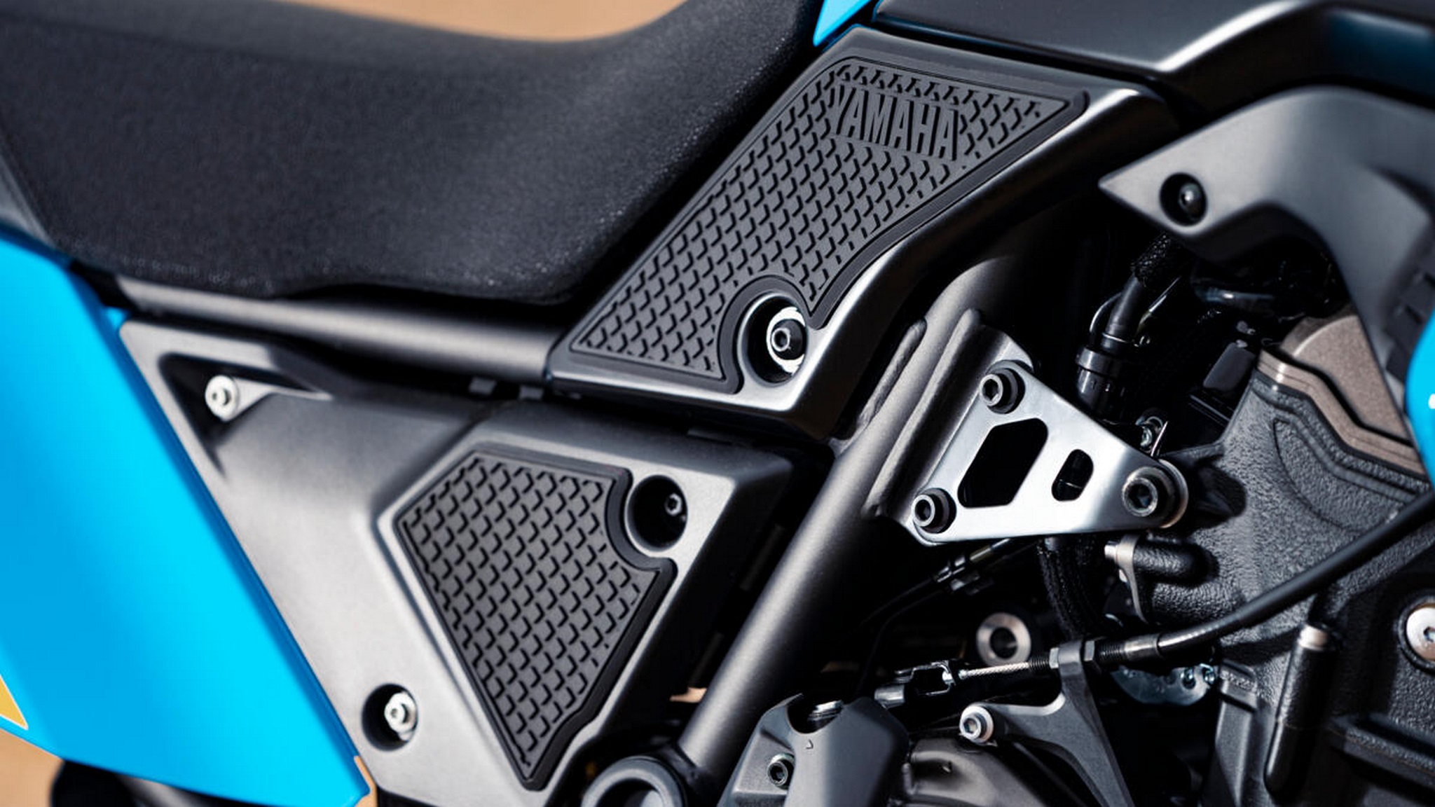 Extra knee grips for support