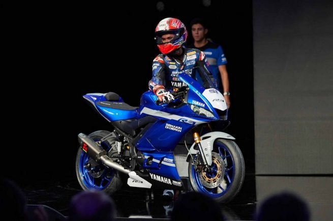 Yamaha YZF-R3 GYTR Side