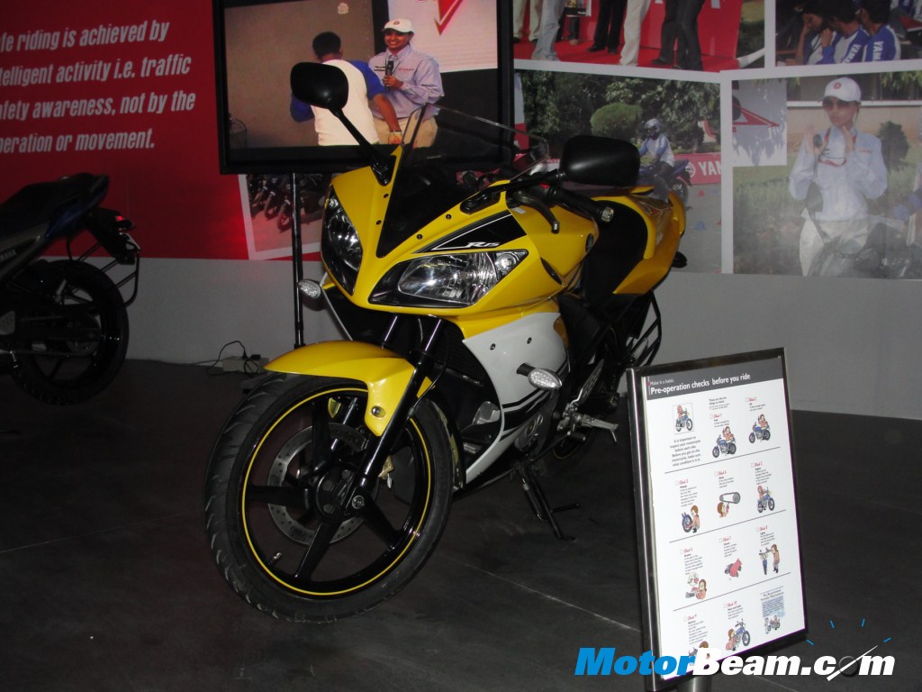 Yamaha_R15_Auto_Expo