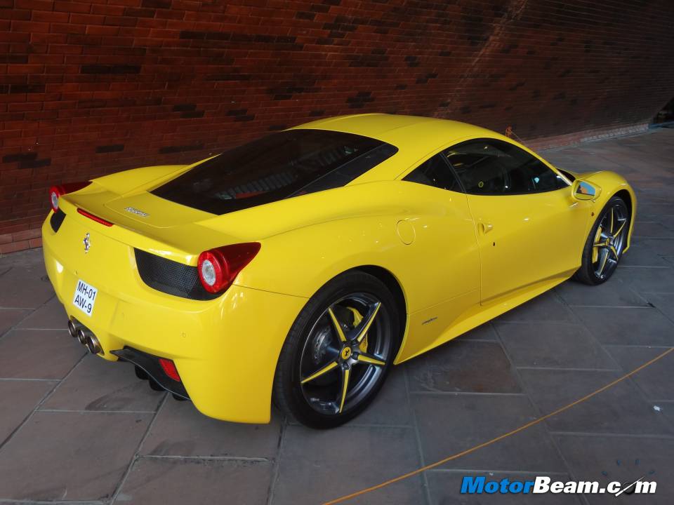 Yellow Ferrari 458 Italia Yellow Ferrari 458 Italia