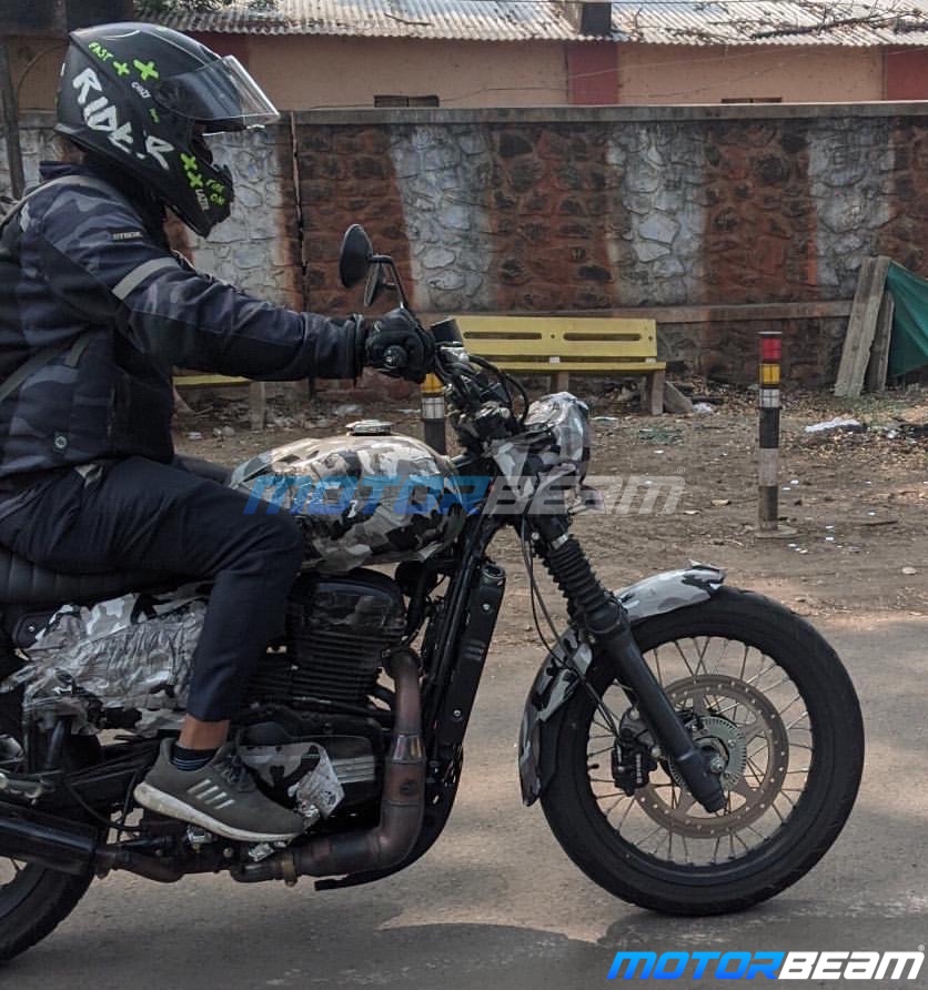 Yezdi Scrambler Spotted Side