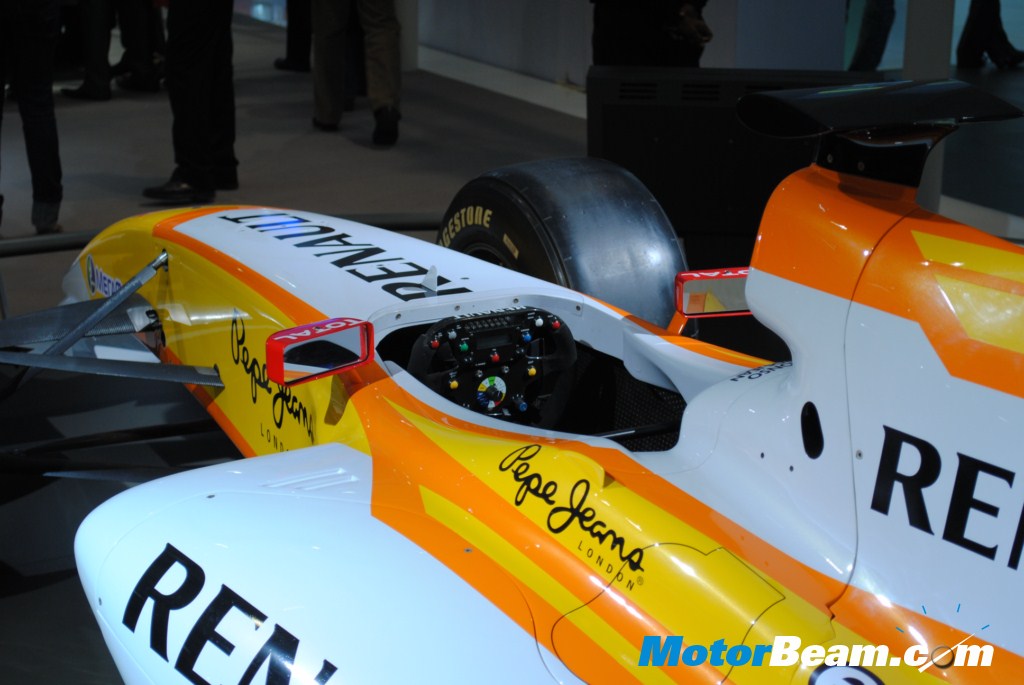 renault_f1_car_India
