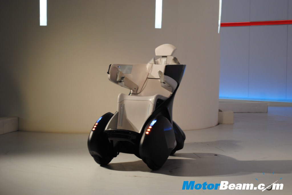 toyota_personal mobility_vehicle_auto_expo